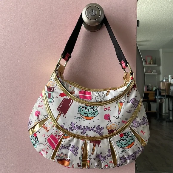 Y2K SM hobo sweet treats white Betsey Johnson Betseyville shoulder bag - Picture 10 of 13
